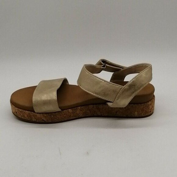 Maurices Womens Felicity Wedge Heel Ankle Strap Sandal Cushioned Gold Sz 9 - Picture 2 of 9